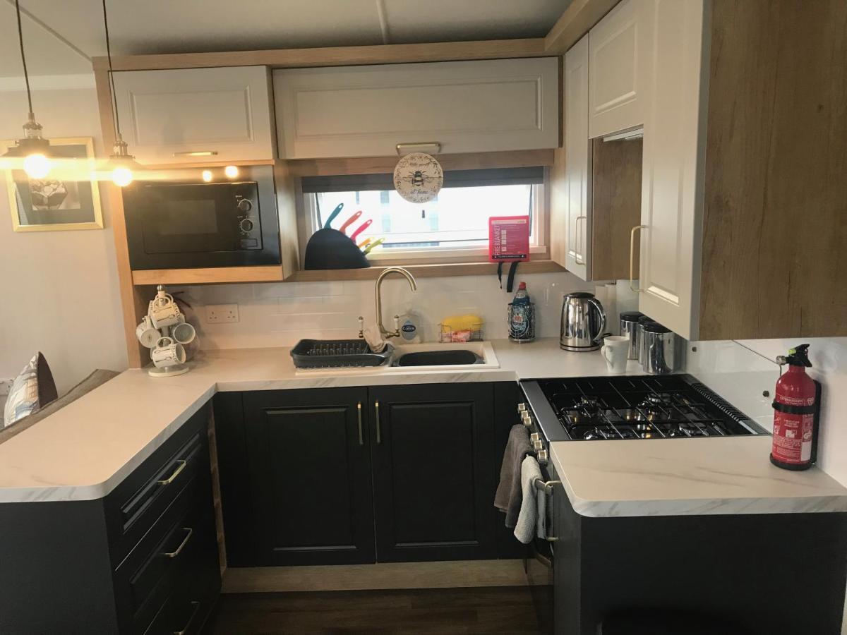 Flamingo Land Private Caravan - No 8 Cedarwood Hotel Kirby Misperton Kültér fotó